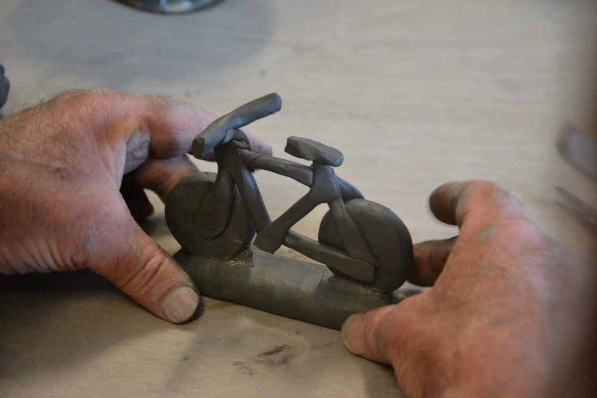 Réalisation en poterie d'un vélo 