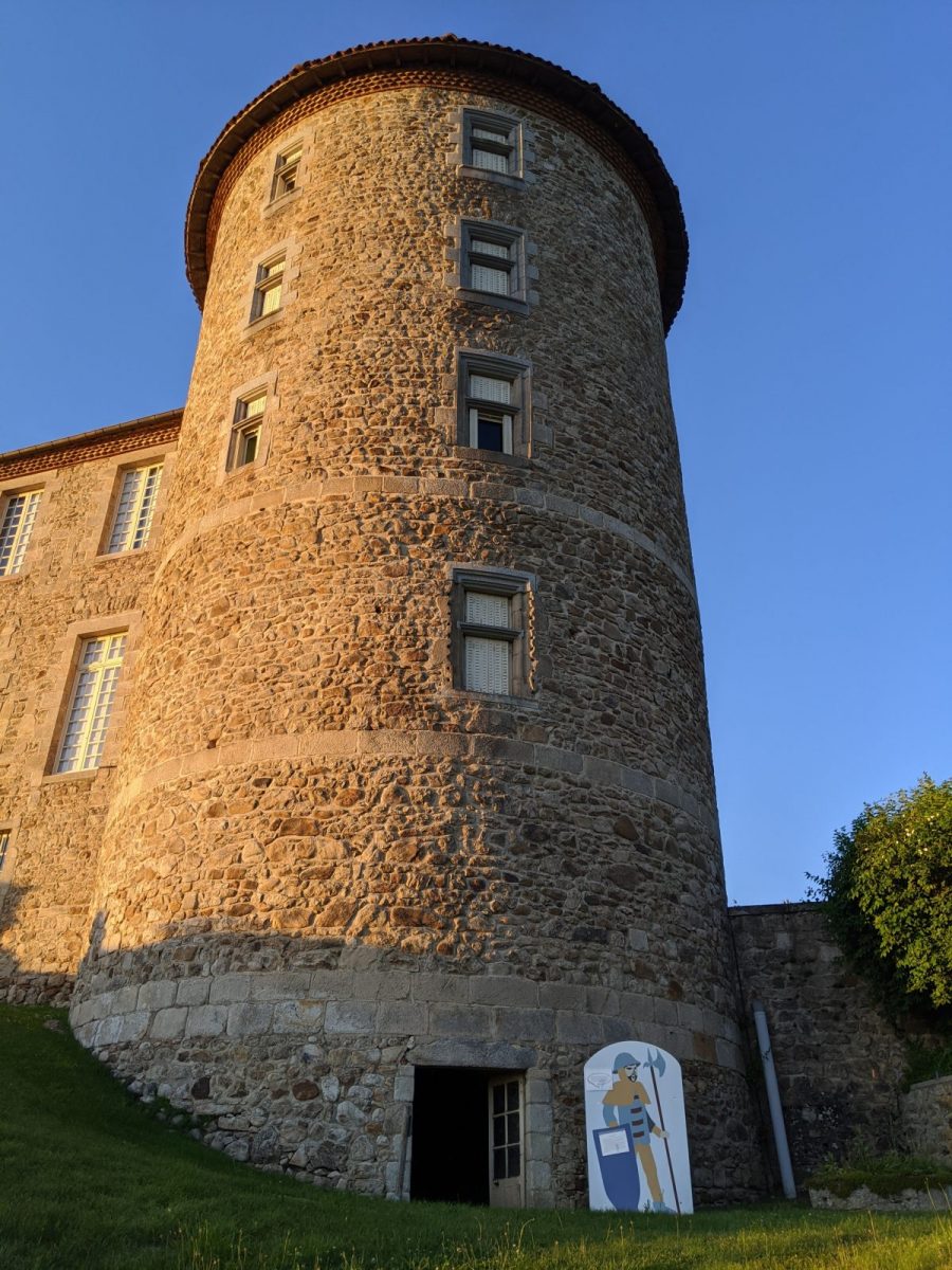 Château de Vollore – Visite enquête : Le coffret volé